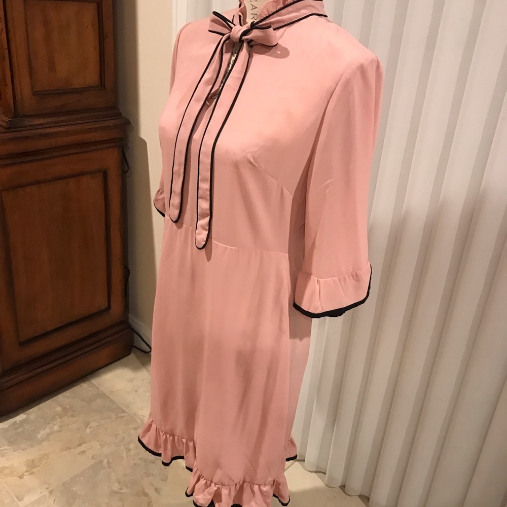 Dress 👗 - Picture 2 of 5